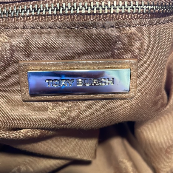 Tory Burch Women's Marion Chain Shoulder Slouchy Tote in Bark - Picture 7 of 13